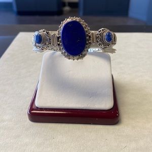 Sterling silver 925 lapis lazuli three stone toggle bracelet with pebble design